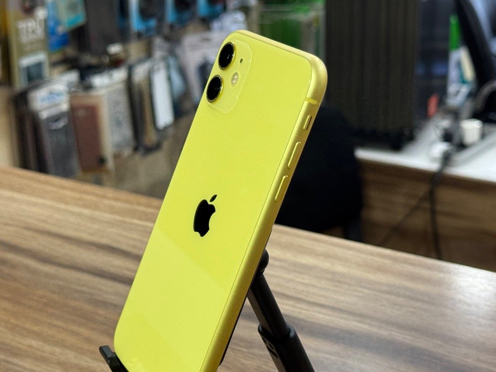 iPhone 11 128GB SIFIR AYARINDA - Detay 3