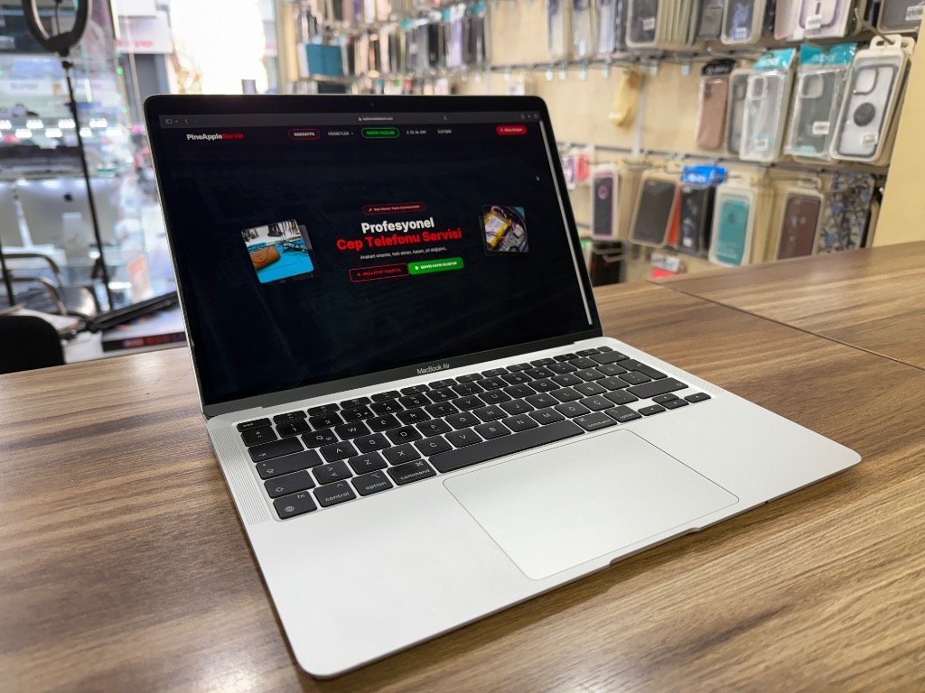 Apple Macbook Air M1 2020 - Detay 2