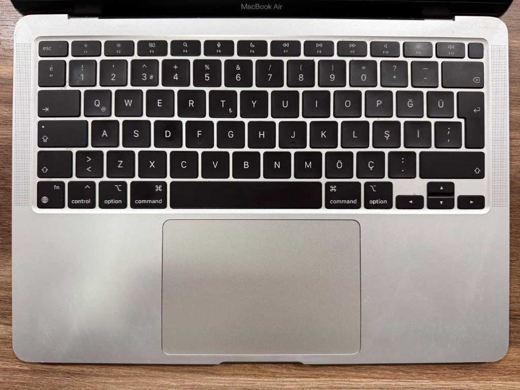 Apple Macbook Air M1 2020 - Detay 3