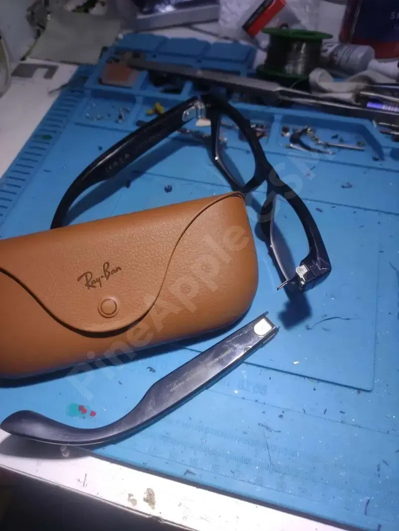 RayBan Meta Menteşe Kırığı Öncesi