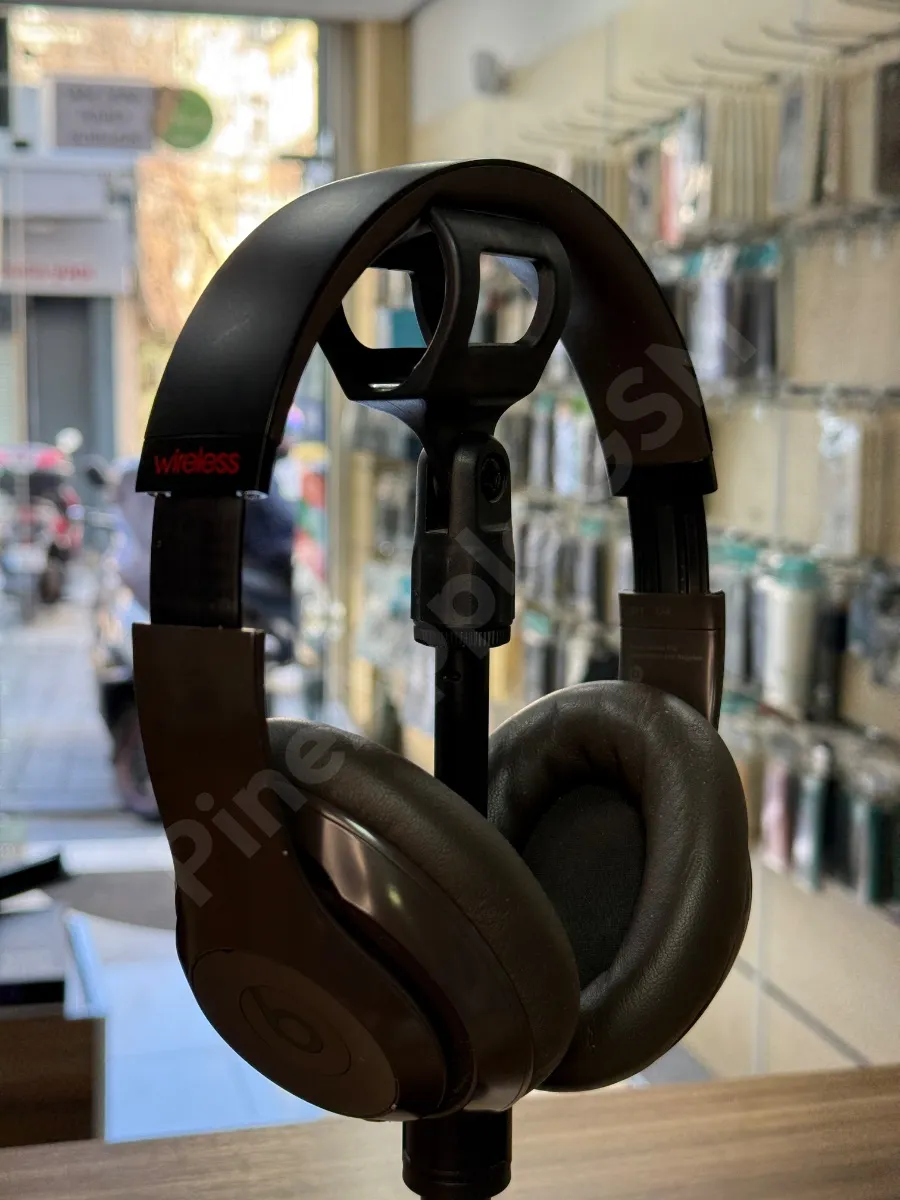 Beats Studio Pro Menteşe Kırığı Sonrası