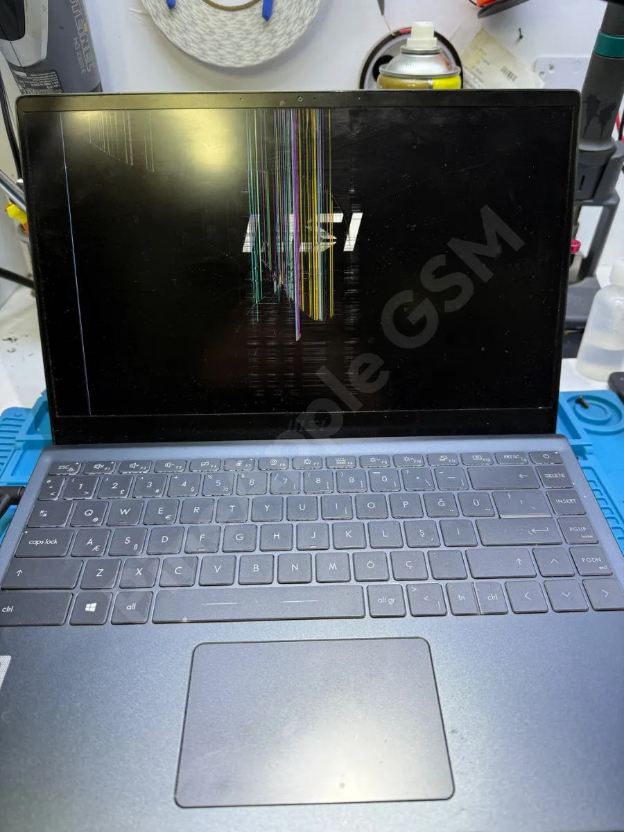MSI 14 B10MW-603XTR EKRAN DEĞİŞİMİ Öncesi